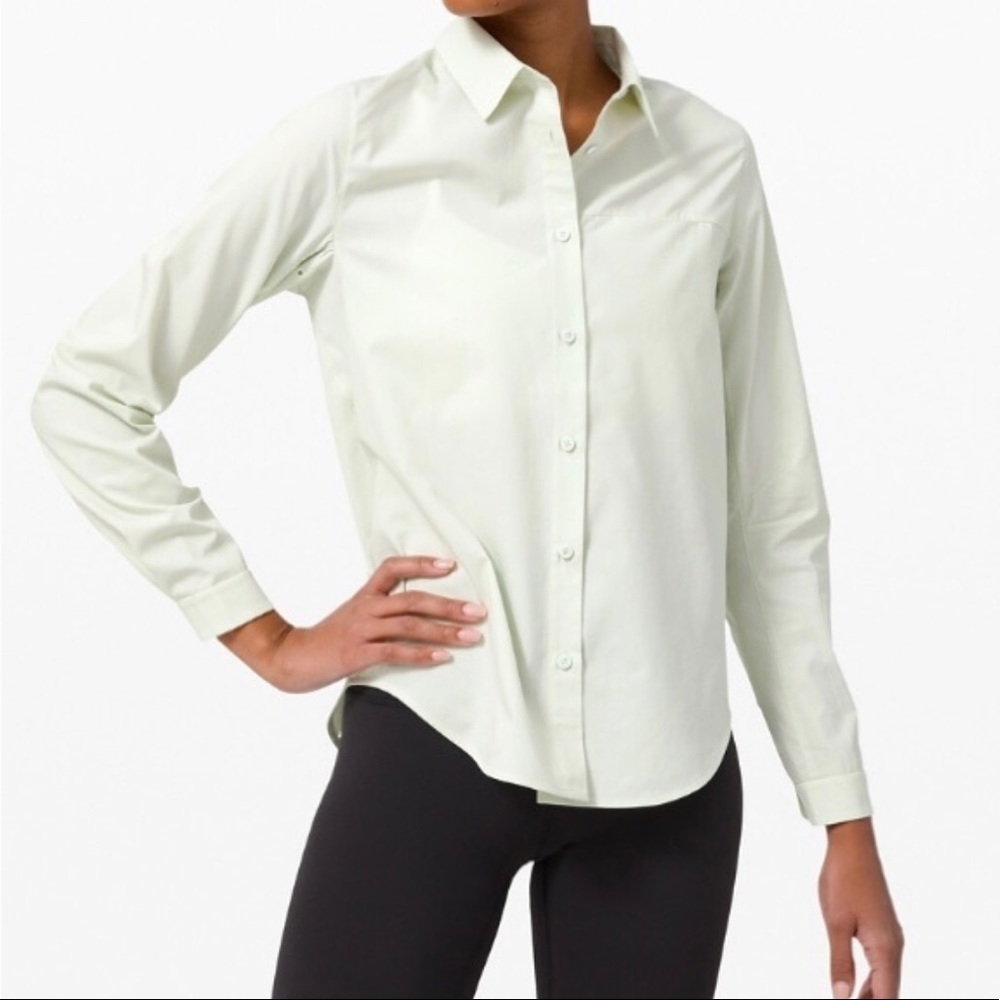 Lululemon Full Day Ahead Shirt Size 4 Green